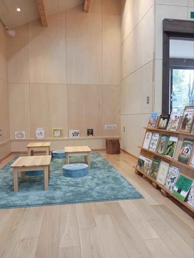絵本コーナー 絵本コーナー